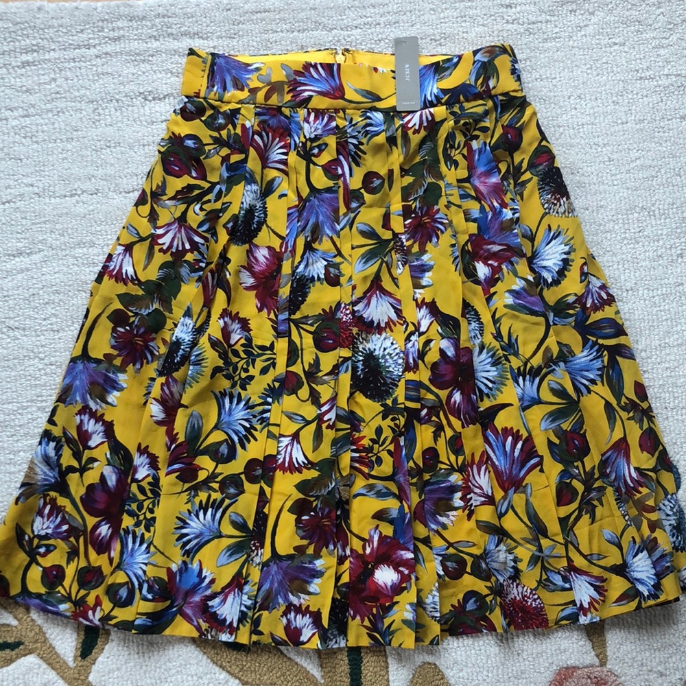 Jcre floral skirt brand new